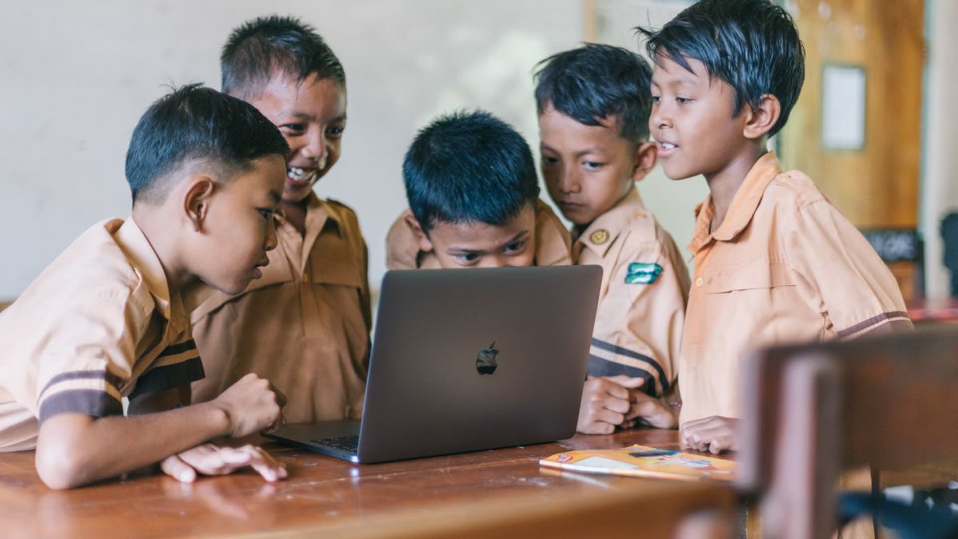 Selamat Datang di SMK Uji MSE67XTD